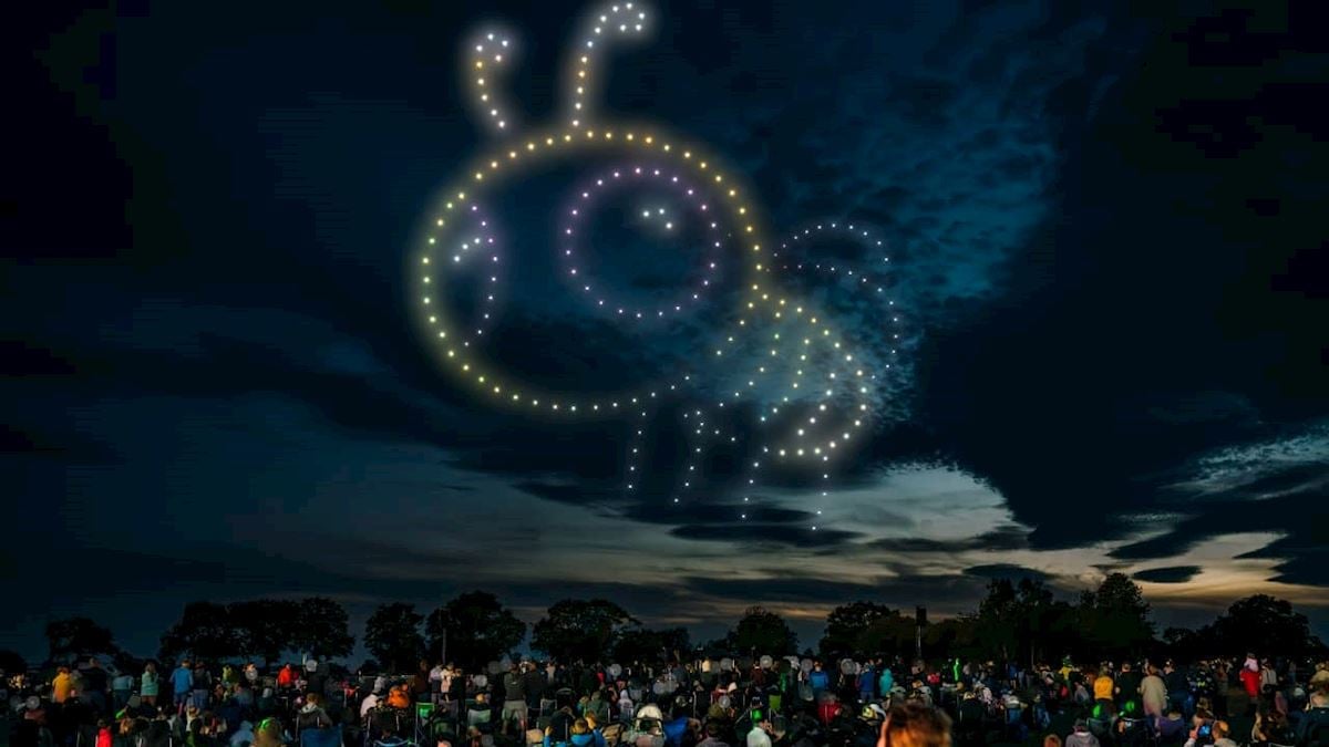 Space Safari Drone Light Show content-08.jpg