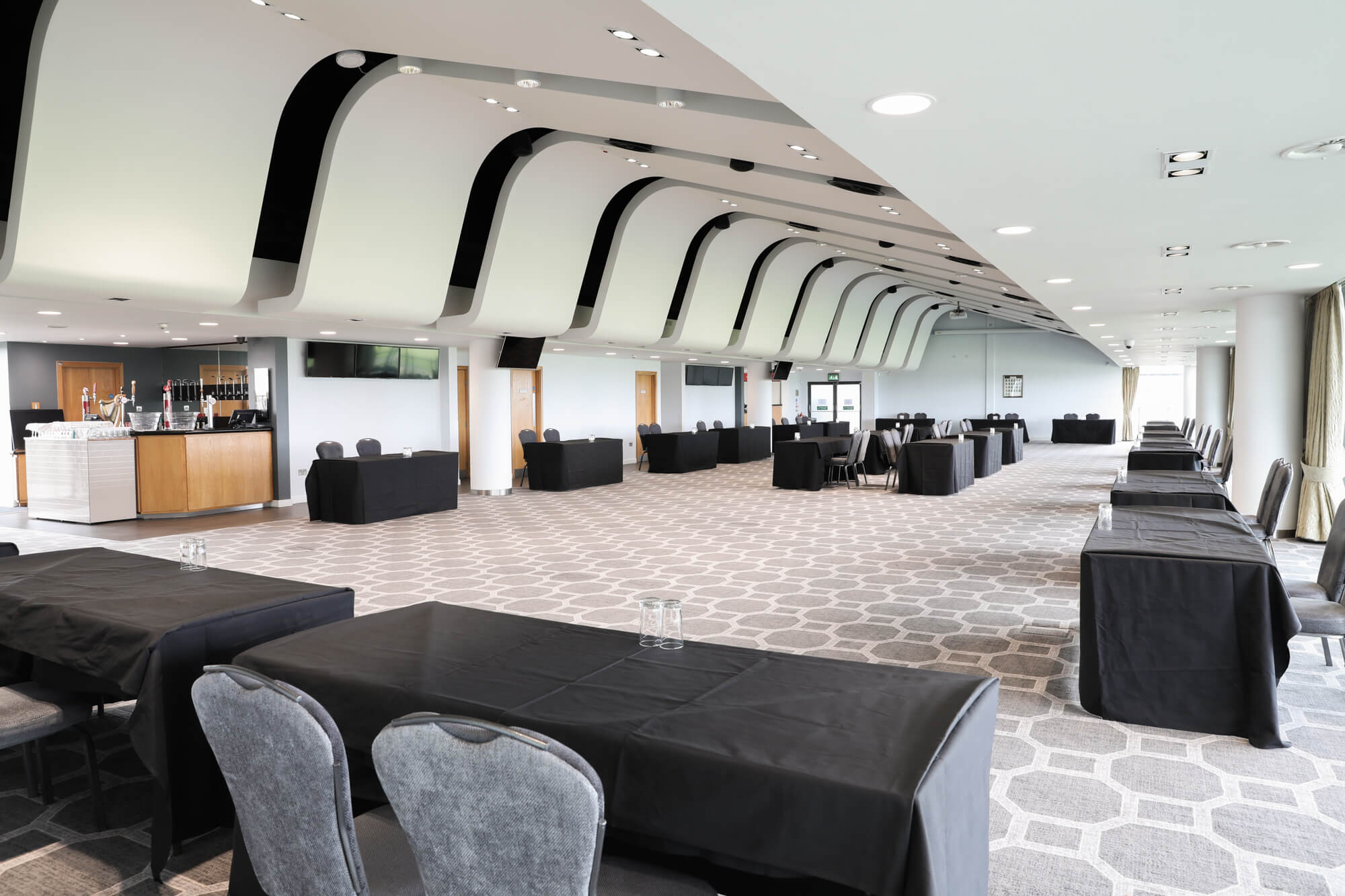JockeyClubAintreeRacecourse-3378.jpg