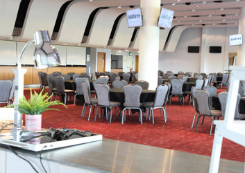 JockeyClubAintreeRacecourse-2941.jpg