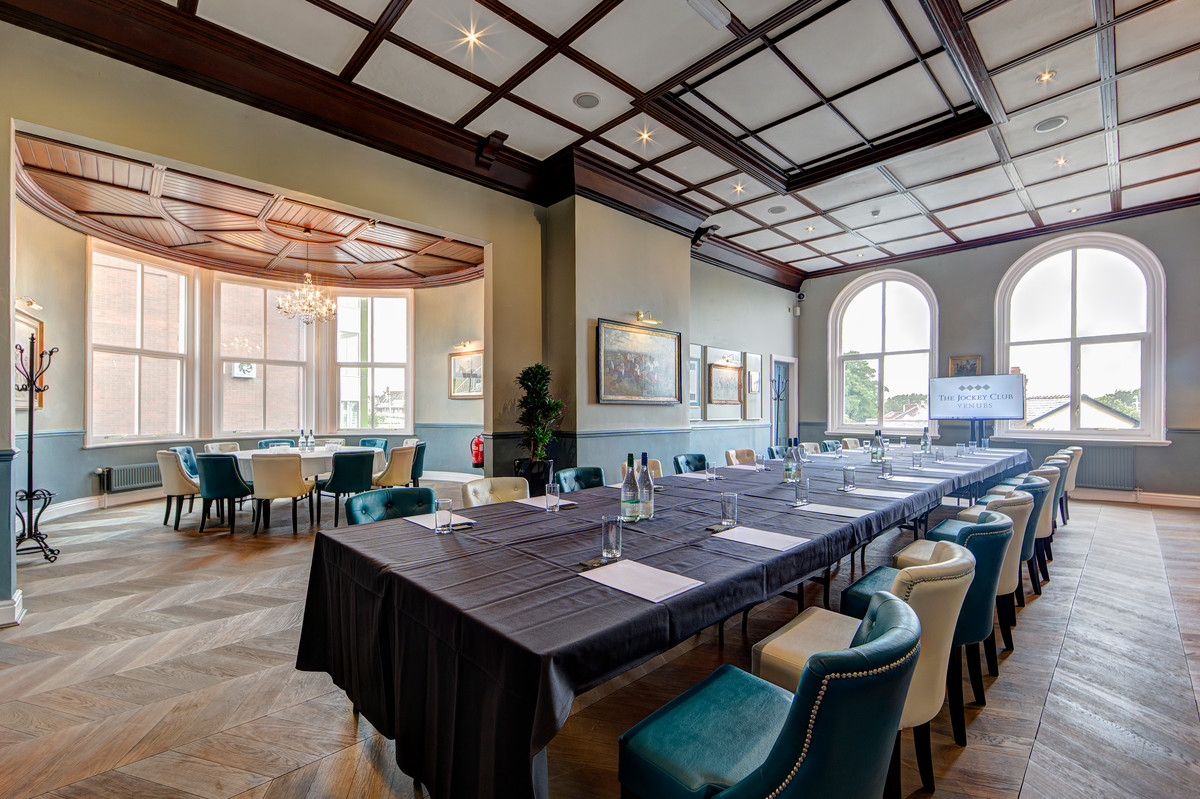 1750 suite 2.jpg