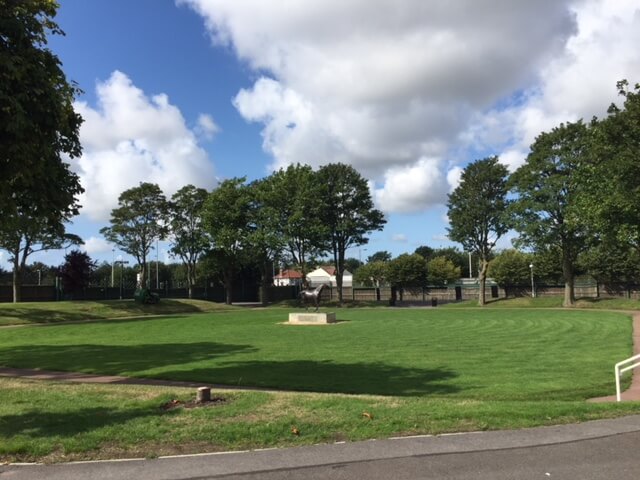 Red Rum Gardens & Statue.JPG