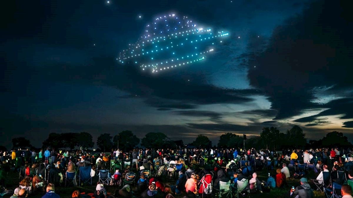 Space Safari Drone Light Show content-09.jpg