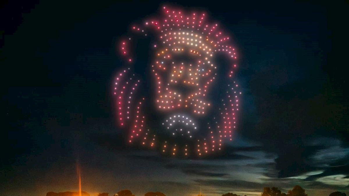 Space Safari Drone Light Show content-01.jpg