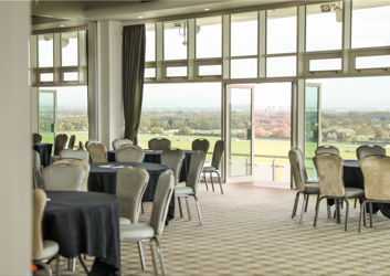 JockeyClubAintreeRacecourse--16.jpg